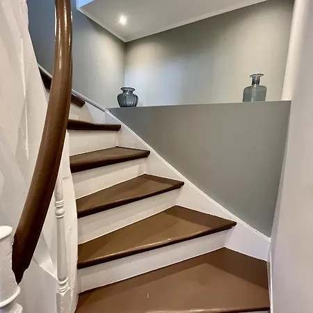 Exclusive Apartment, Location In شقة *